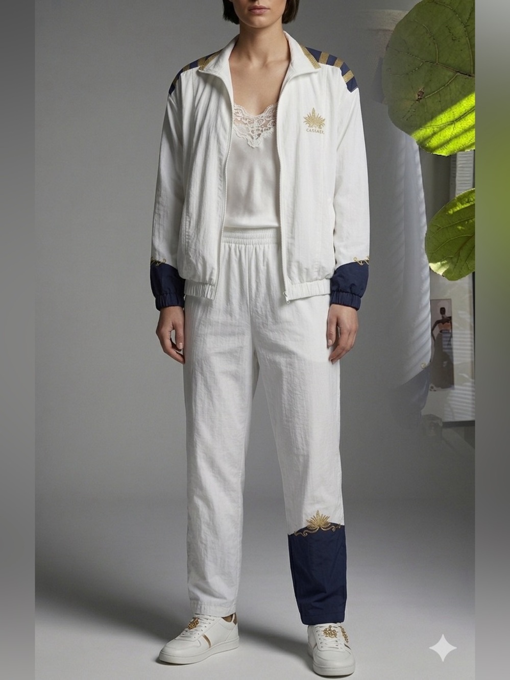 Vintage 90S Caesars Exclusively Women’s Two-Piece Tracksuit White Blue Gold